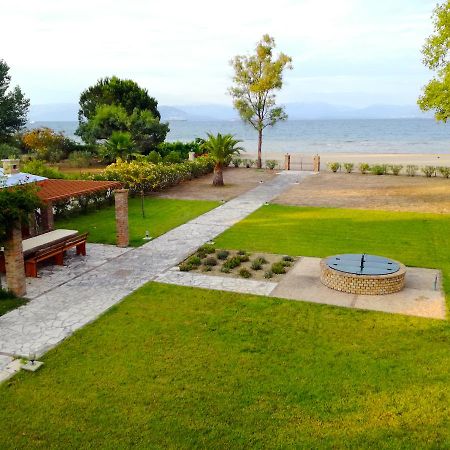 Antonia Beachfront Villa Lefkimmi  Exterior foto