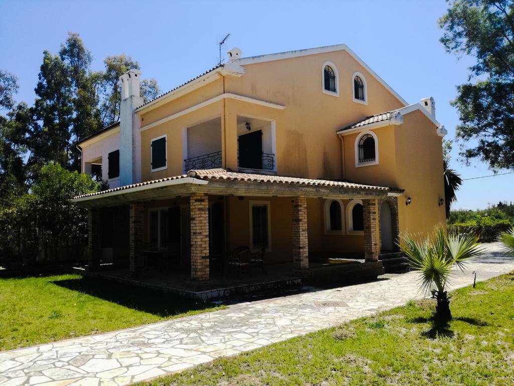 Antonia Beachfront Villa Lefkimmi  Exterior foto