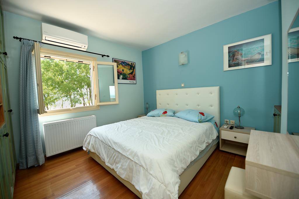 Antonia Beachfront Villa Lefkimmi  Exterior foto