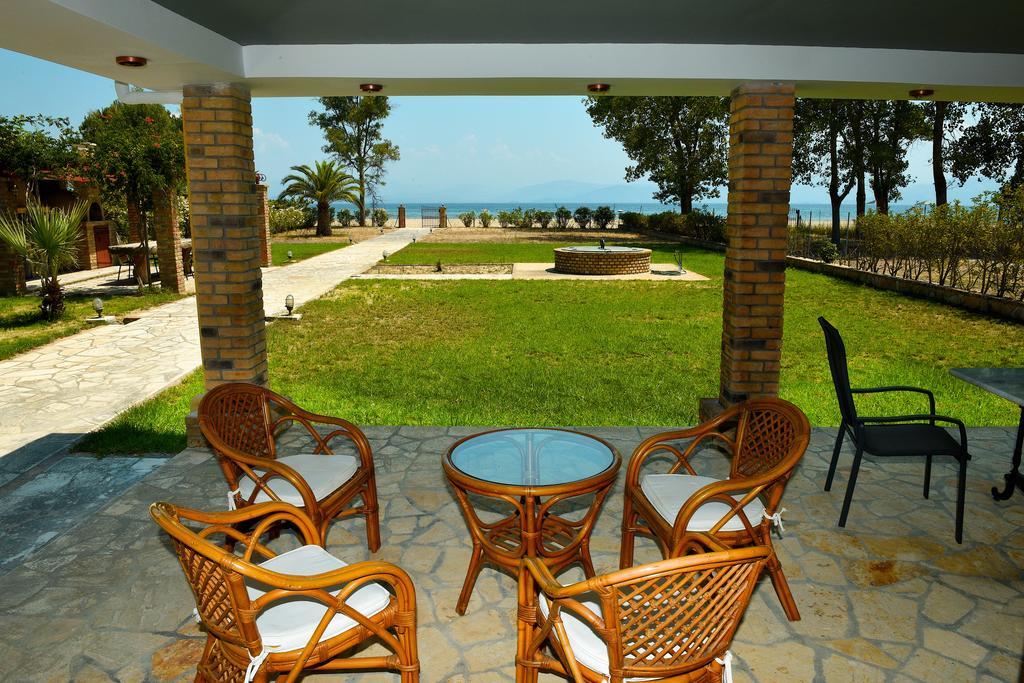 Antonia Beachfront Villa Lefkimmi  Exterior foto