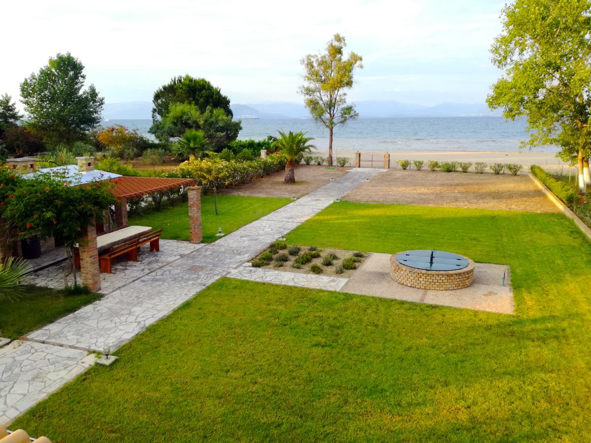 Antonia Beachfront Villa Lefkimmi  Exterior foto
